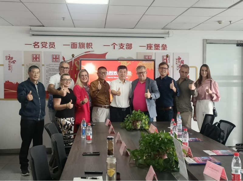 1760670783239794.jpg 图片1.jpg
